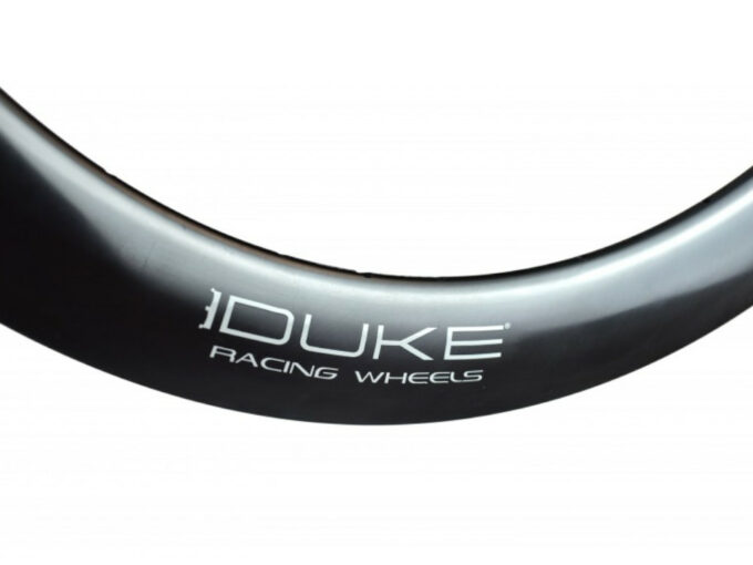 Closeout Sale DUKE Rim 28″ Baccara 78C SLS2 Disc UD-Carbon symmetric