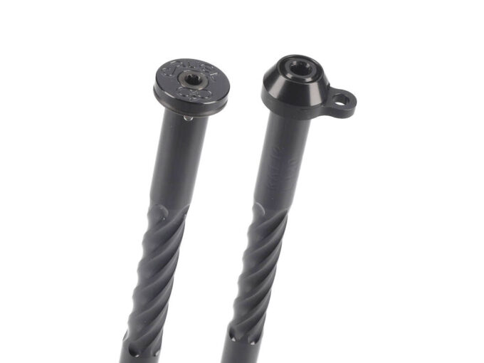 Limit Offer CRUEL COMPONENTS Thru Axle 12×100 mm for R.A.T. System | 140 mm