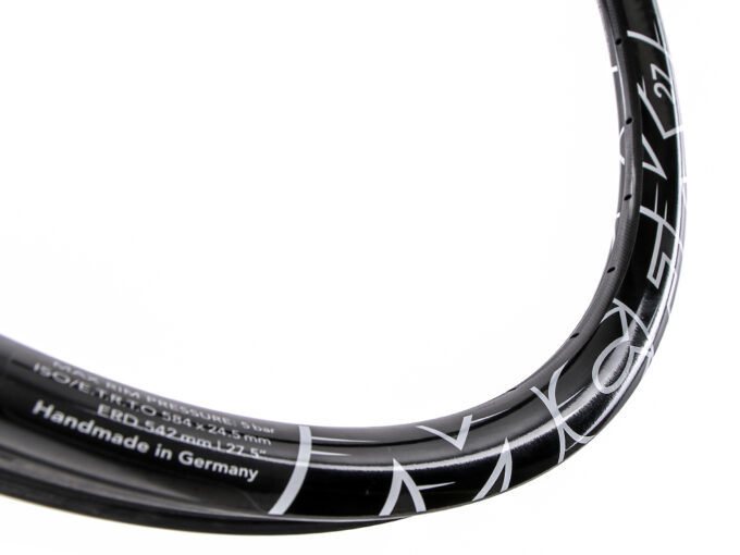 Discount MCFK Rim 27,5″ MTB Clincher Carbon 25 mm inner Wide UD-Look | matte / Decals white