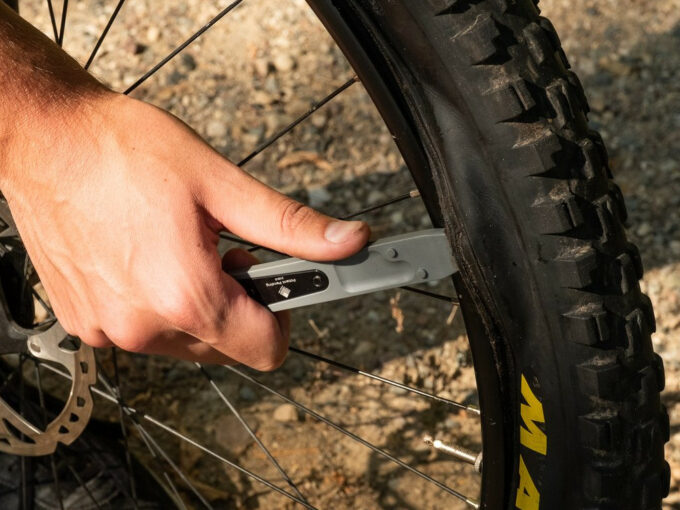 Latest WOLFTOOTH Multi Tool 8-Bit Kit Two